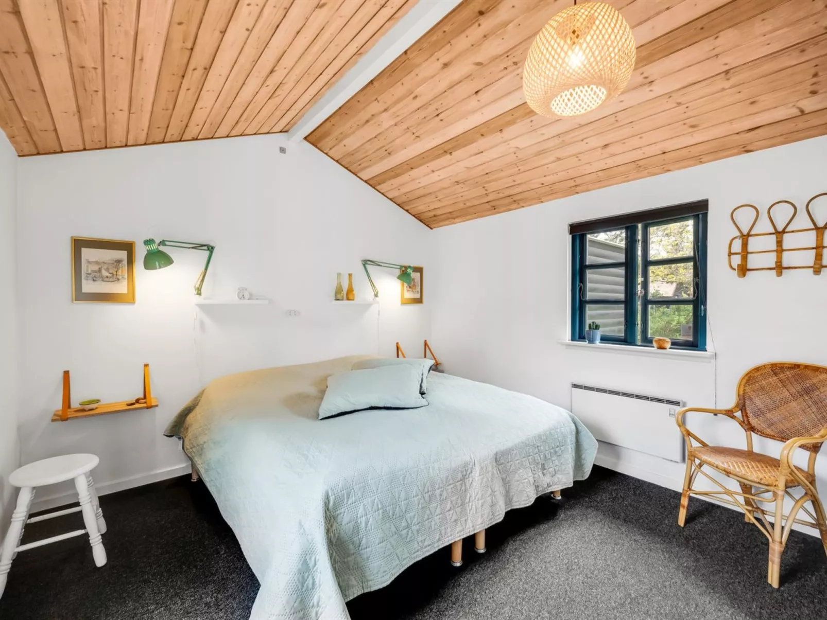 "Aviaya" - 350m from the sea-Inside