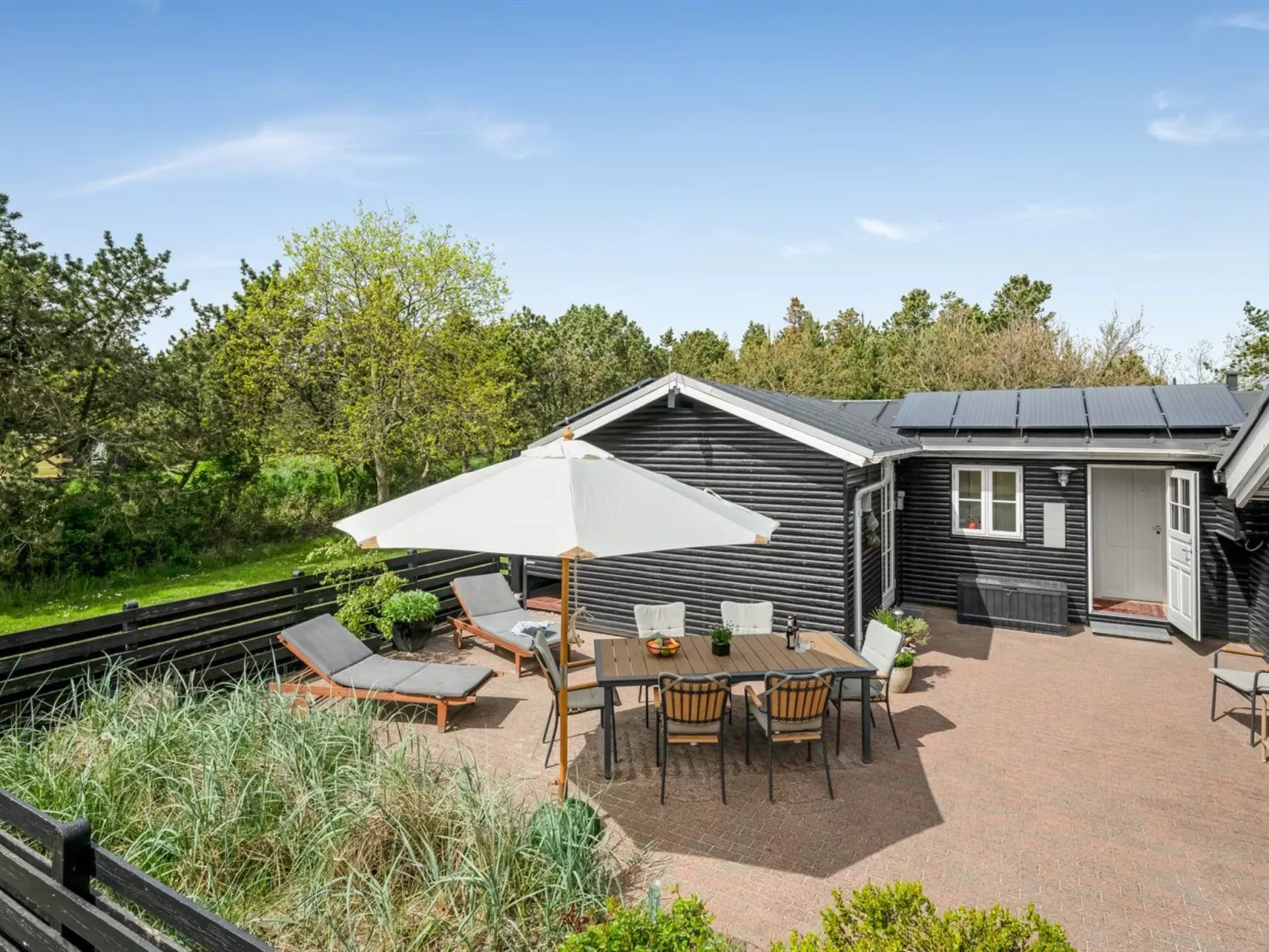 "Aviaya" - 350m from the sea-Outside