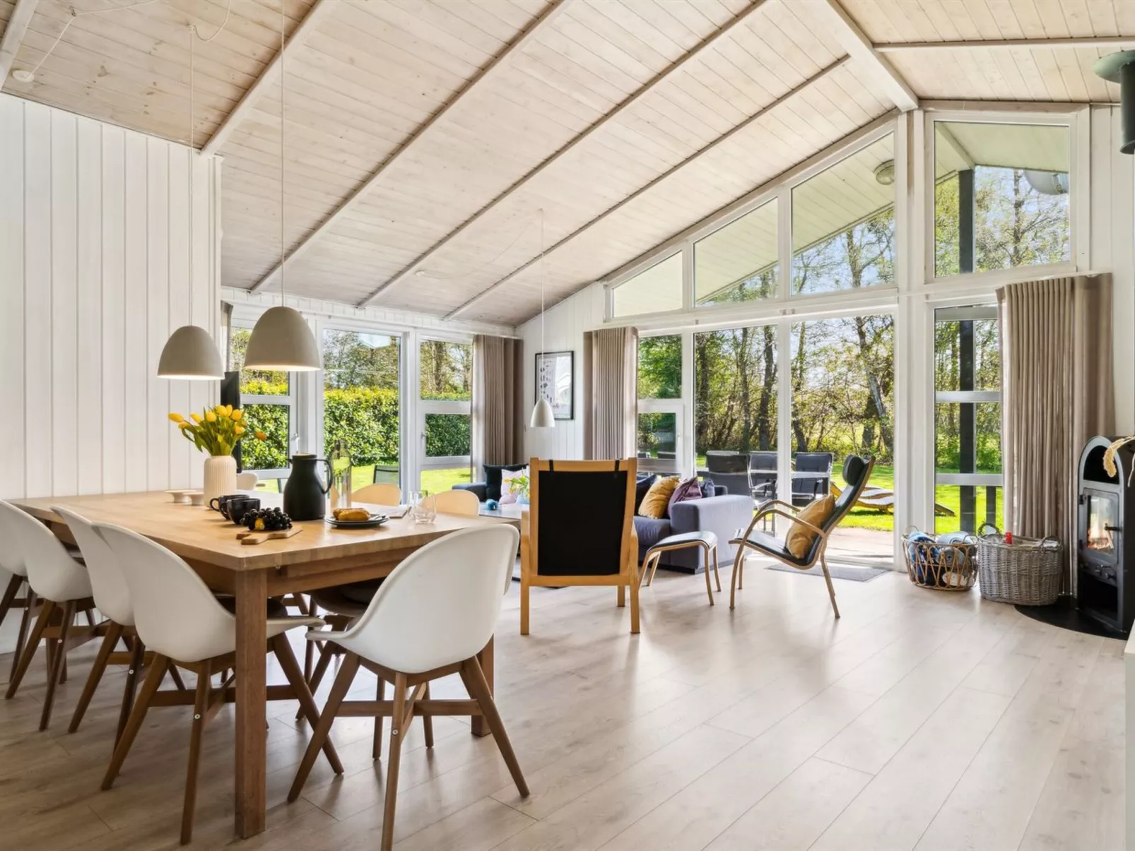 "Amiira" - 500m from the sea-Inside