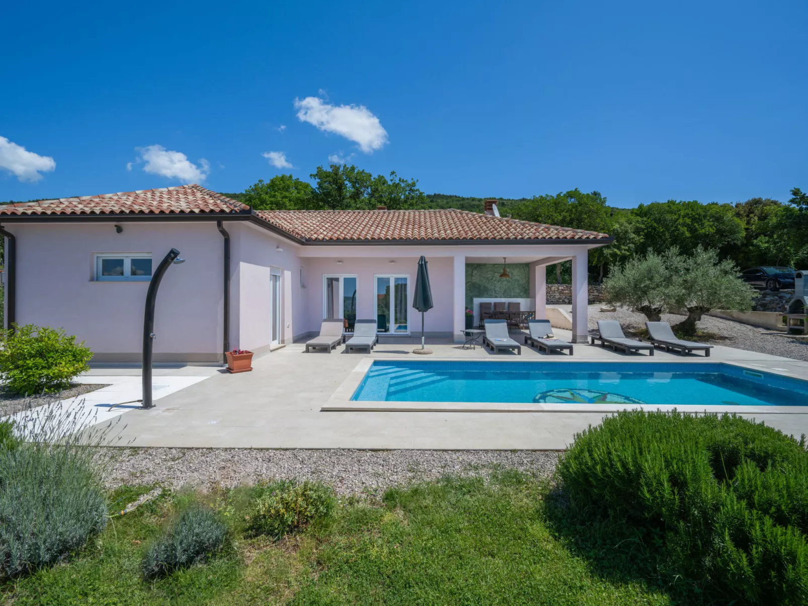 Villa Tomicich-Dehors