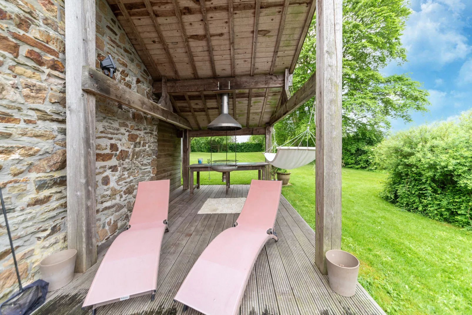 Aubepine-Terrace balcony