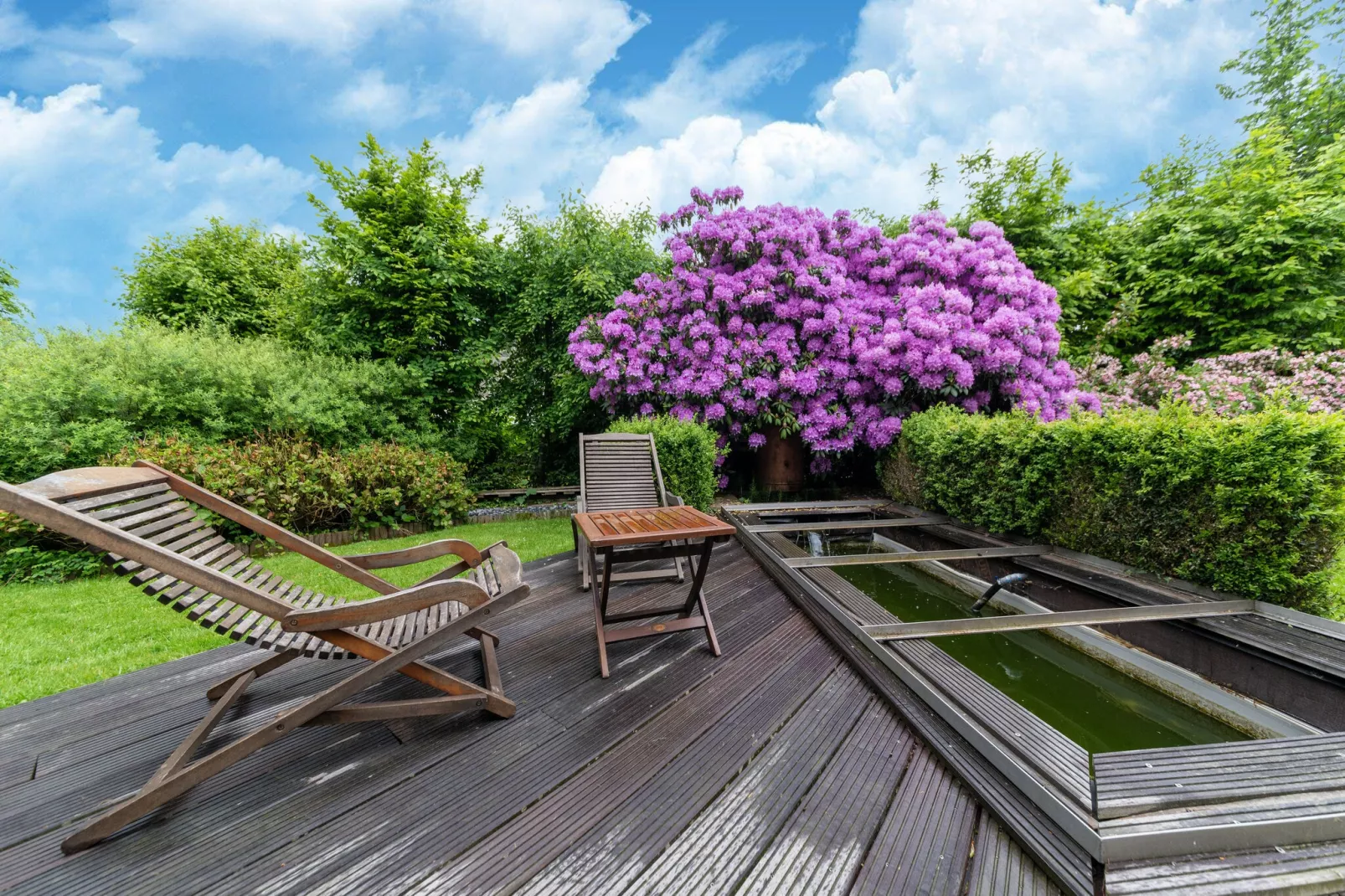 Aubepine-Terrace balcony