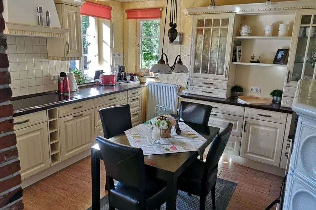 293006-Kitchen