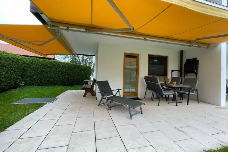 352750-Terrasse