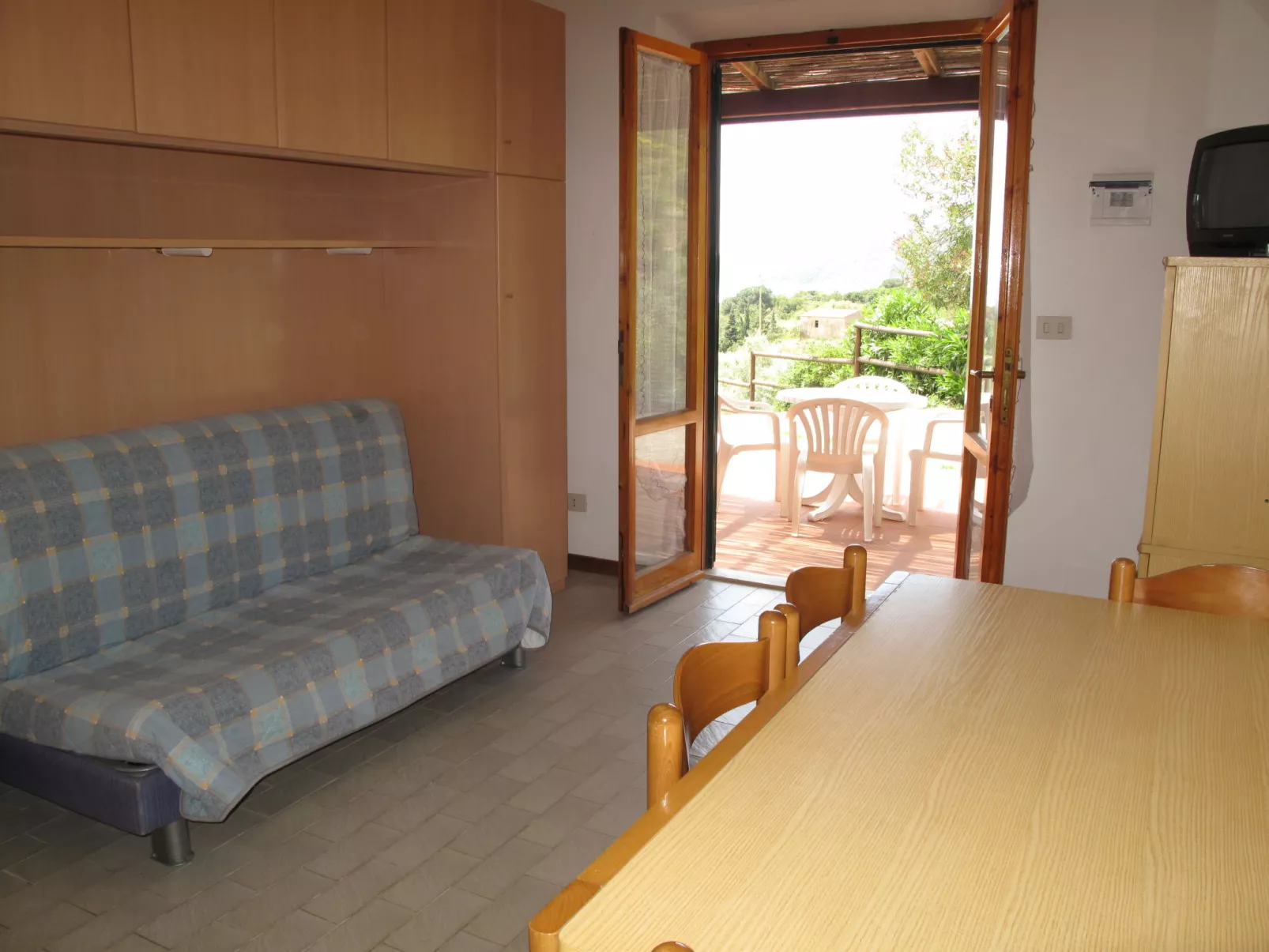 Elbamar Lacona I-Inside