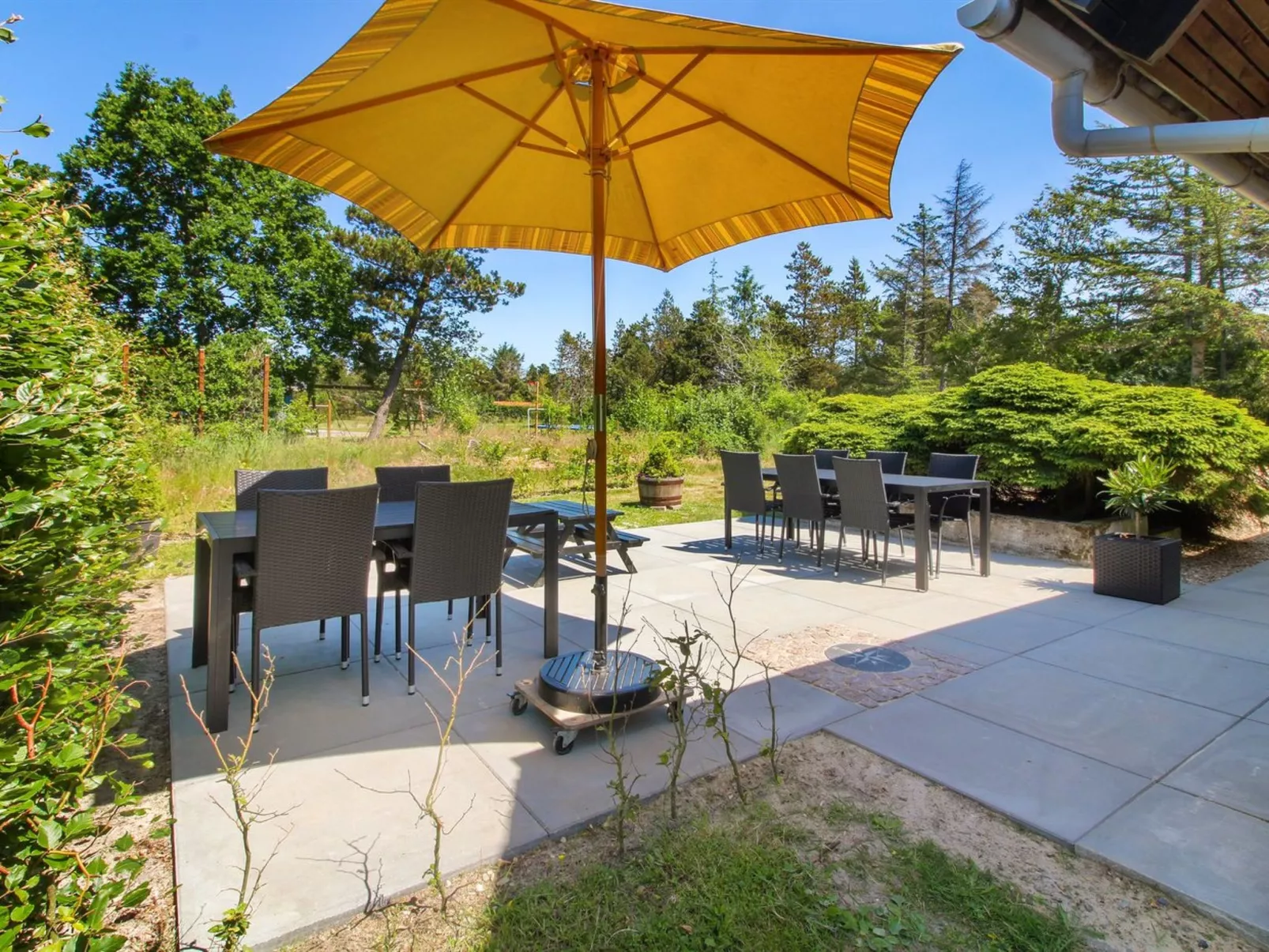 "Lavrans" - 2.5km from the sea-Outside