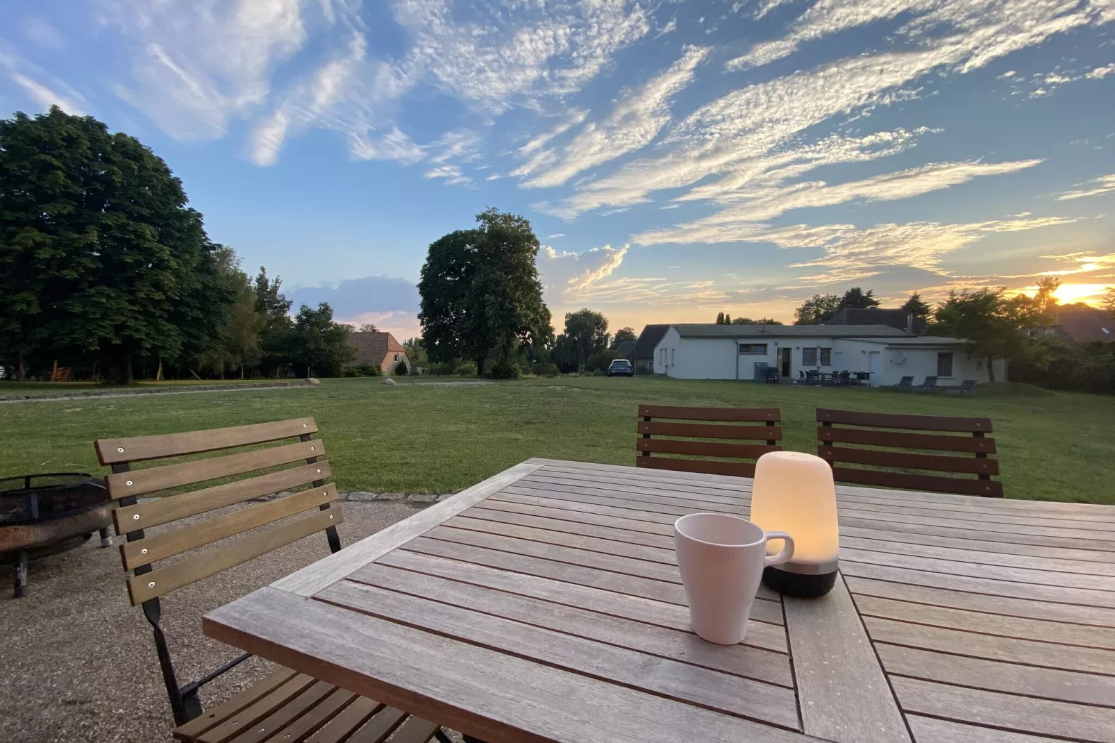 Ferienhaus Im Gutshofpark mit Sauna-Exterior summer