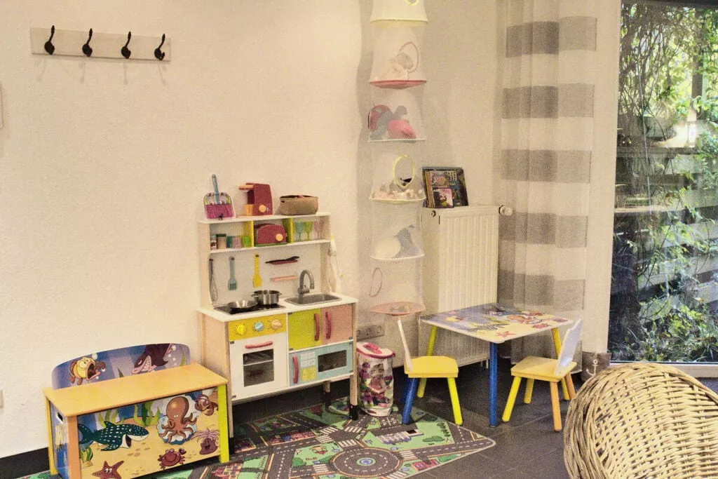 239008-Recreation room