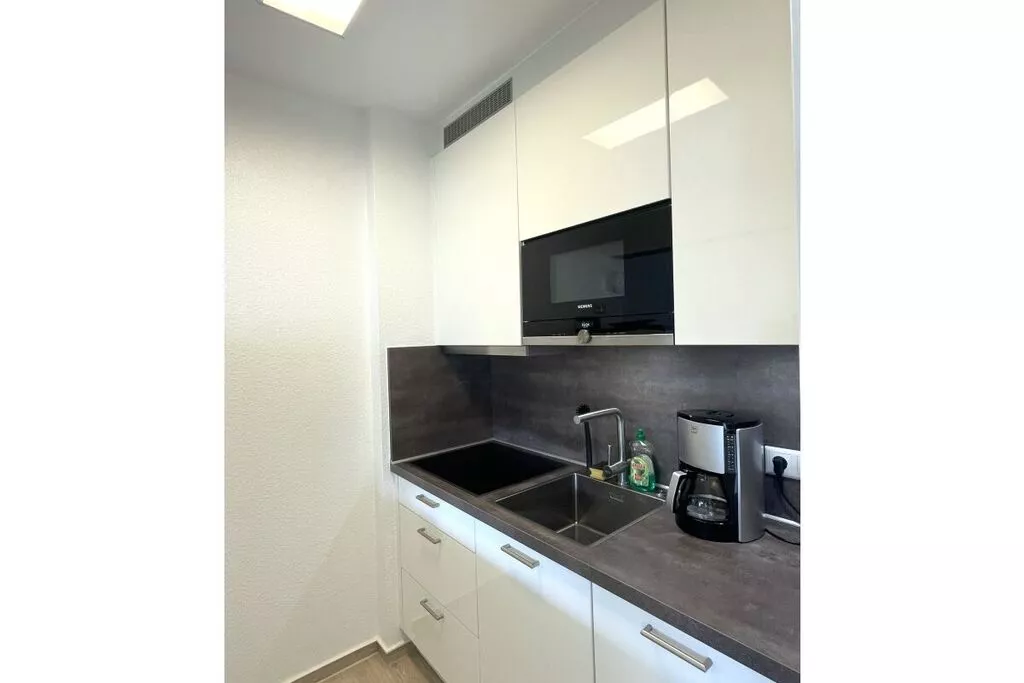 480858-Kitchen