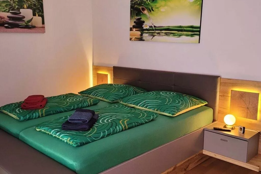 186487-Schlafzimmer