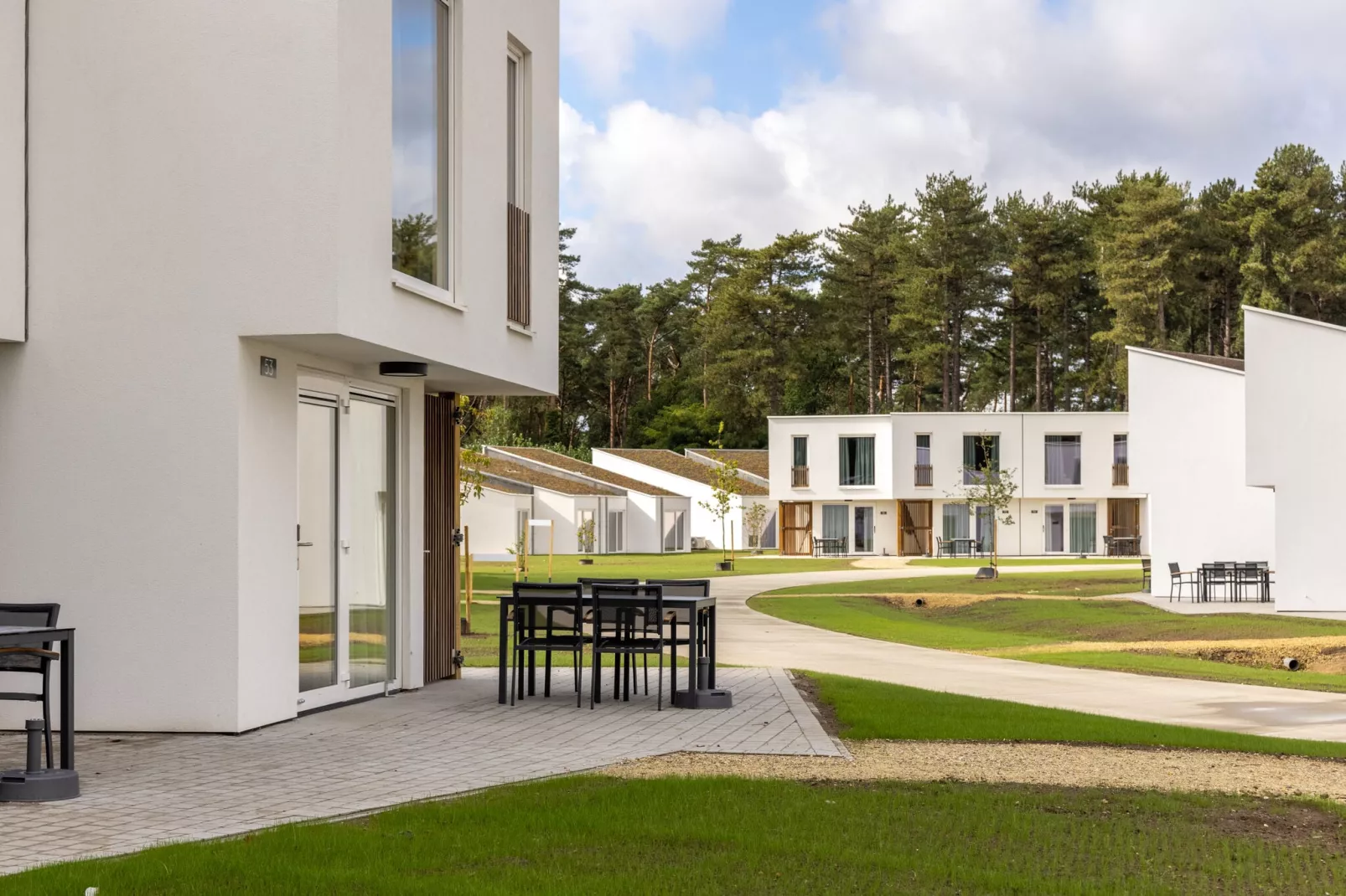 Park Eksel 1-Exterior summer