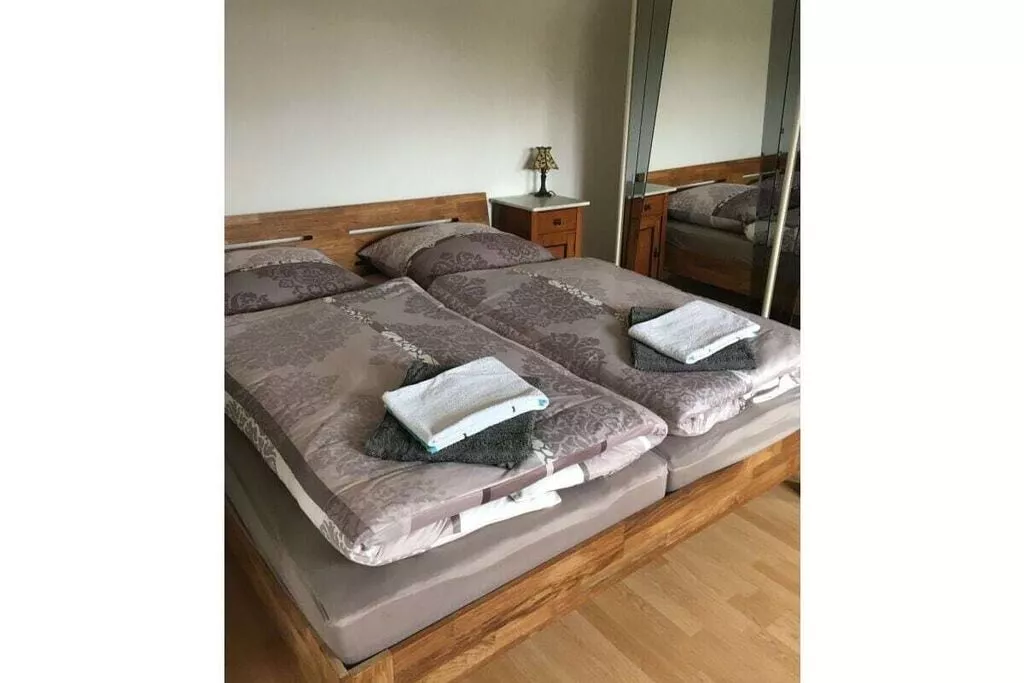 373289-Schlafzimmer