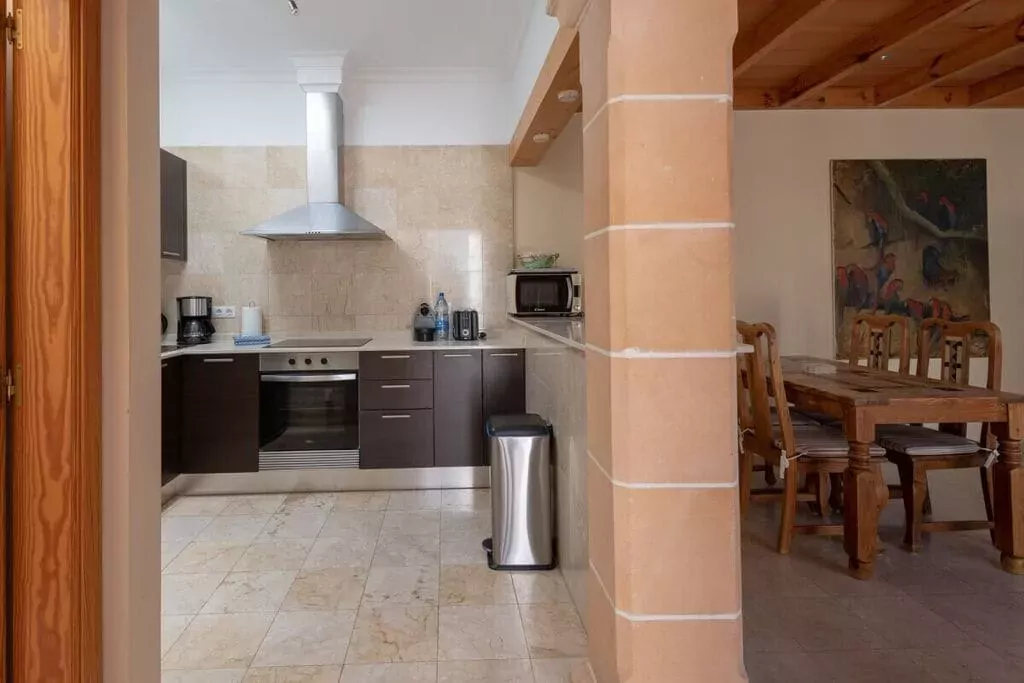 14640-Kitchen