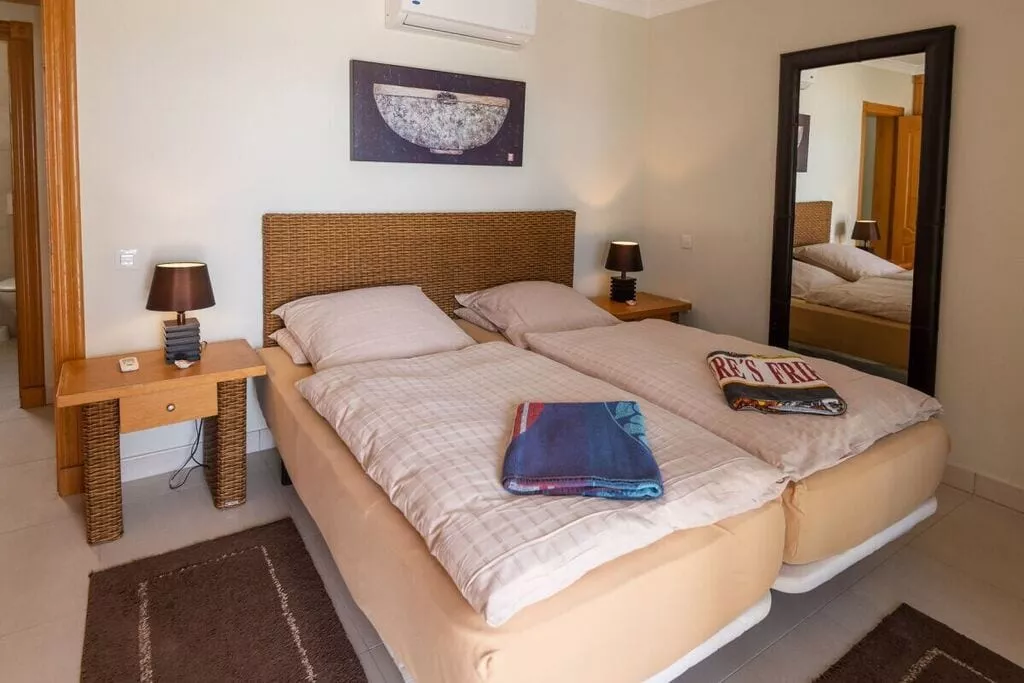 6019-Bedroom