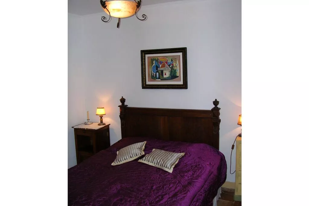 7209-Bedroom
