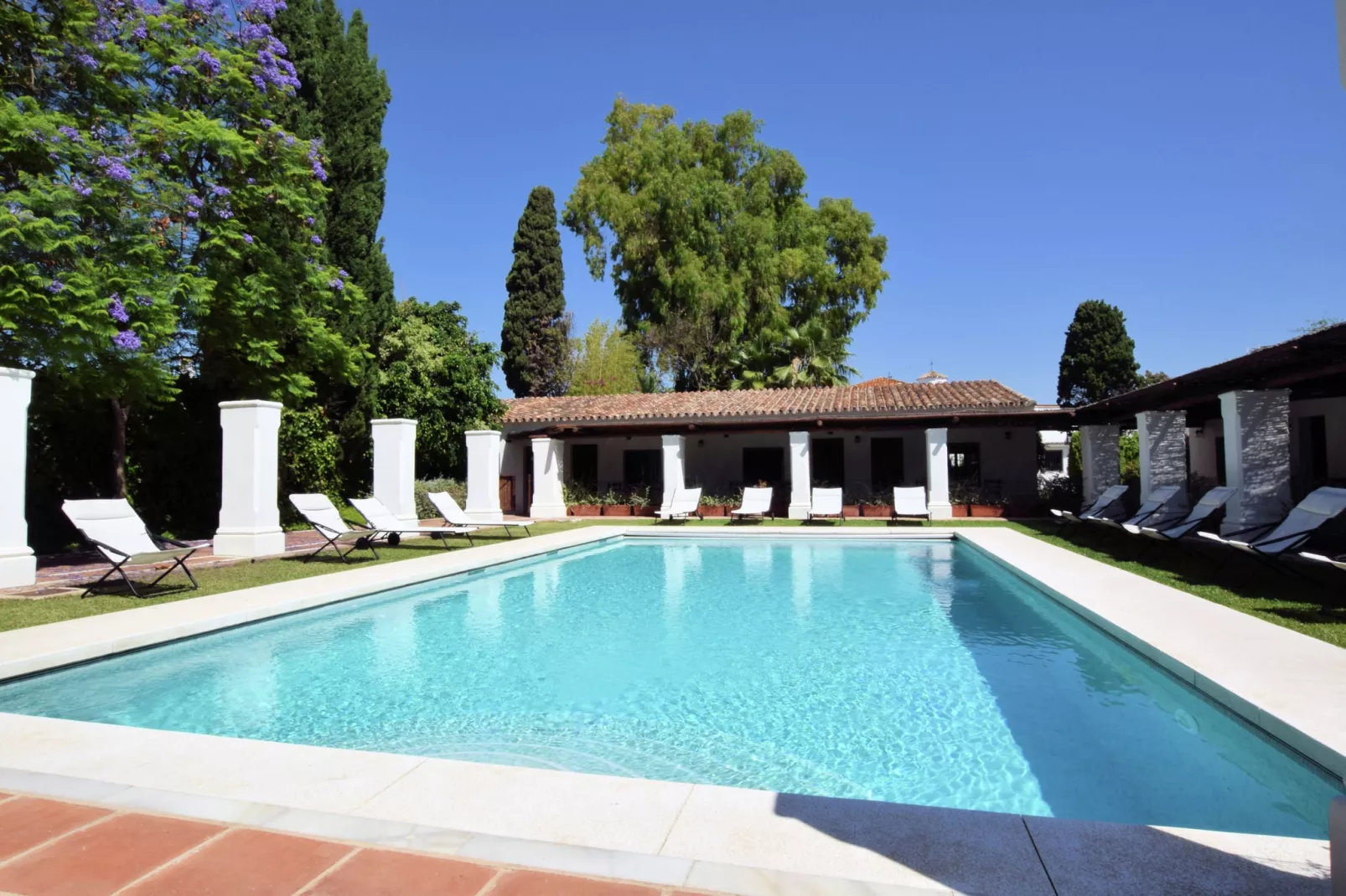 La Abadesa-Pool
