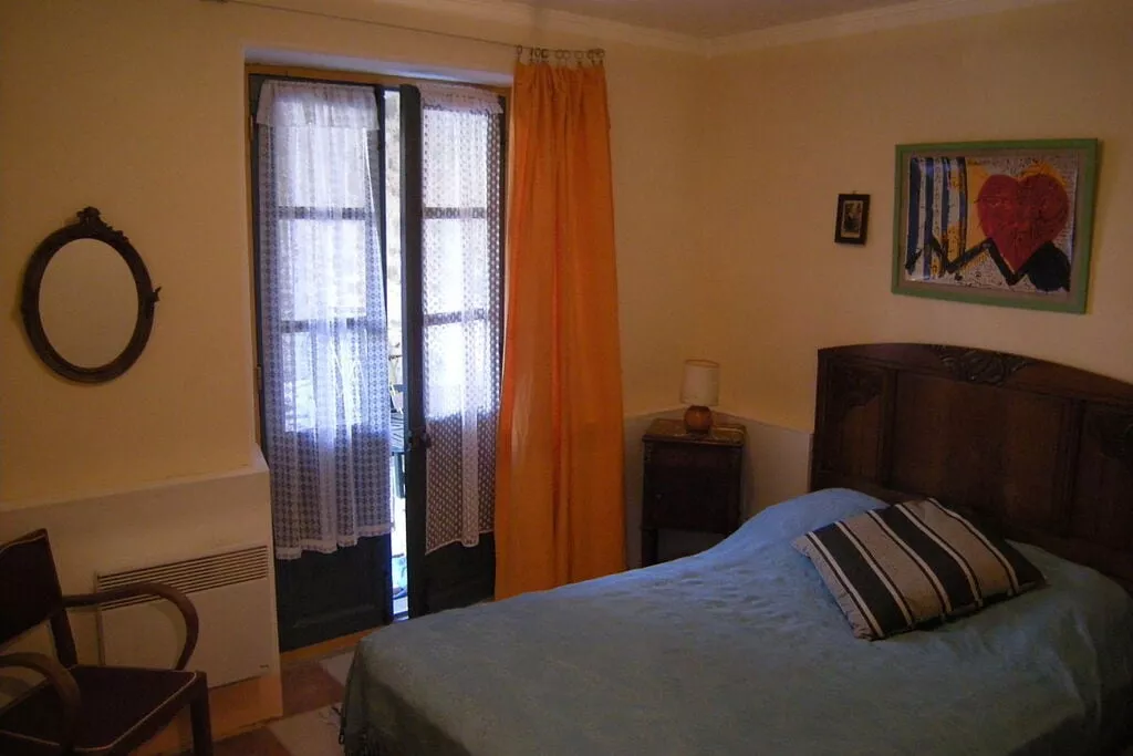 75620-Bedroom