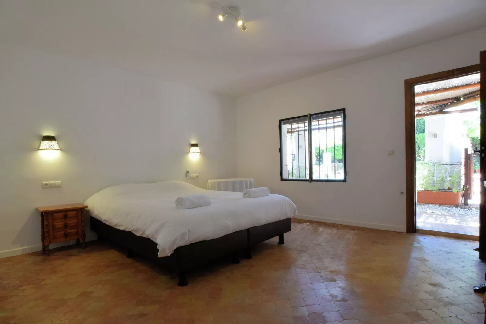 La Abadesa-Bedroom