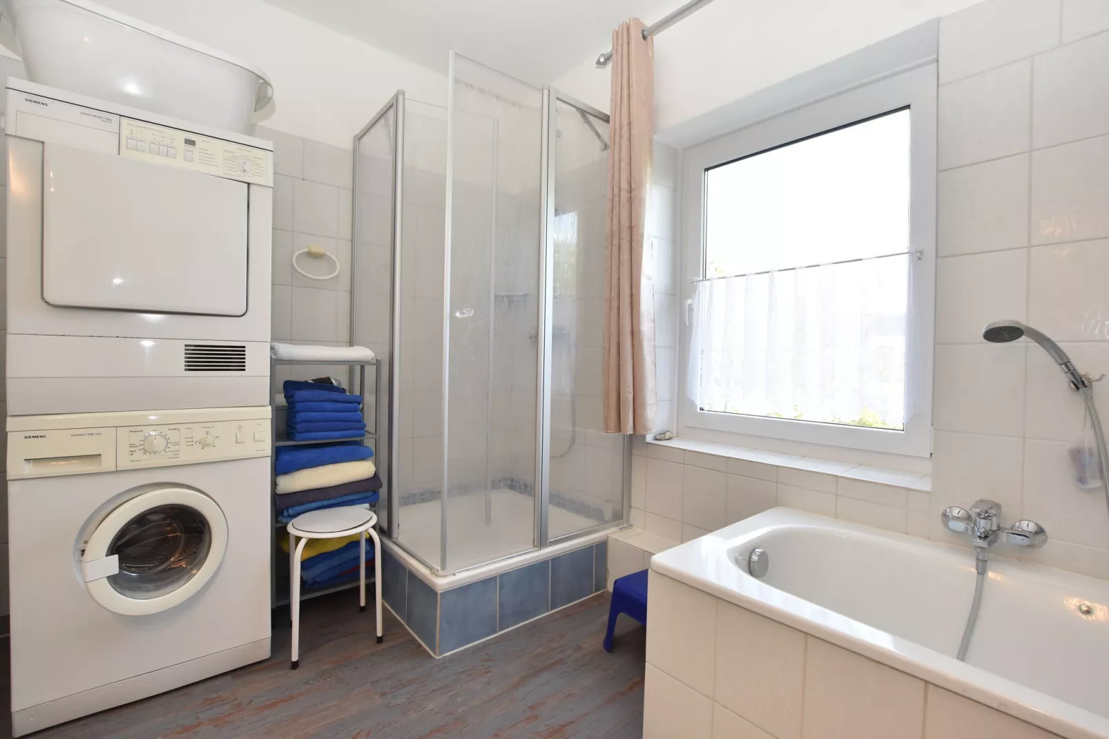 Familienurlaub mit Balkon Ostseebad Rerik-Bathroom