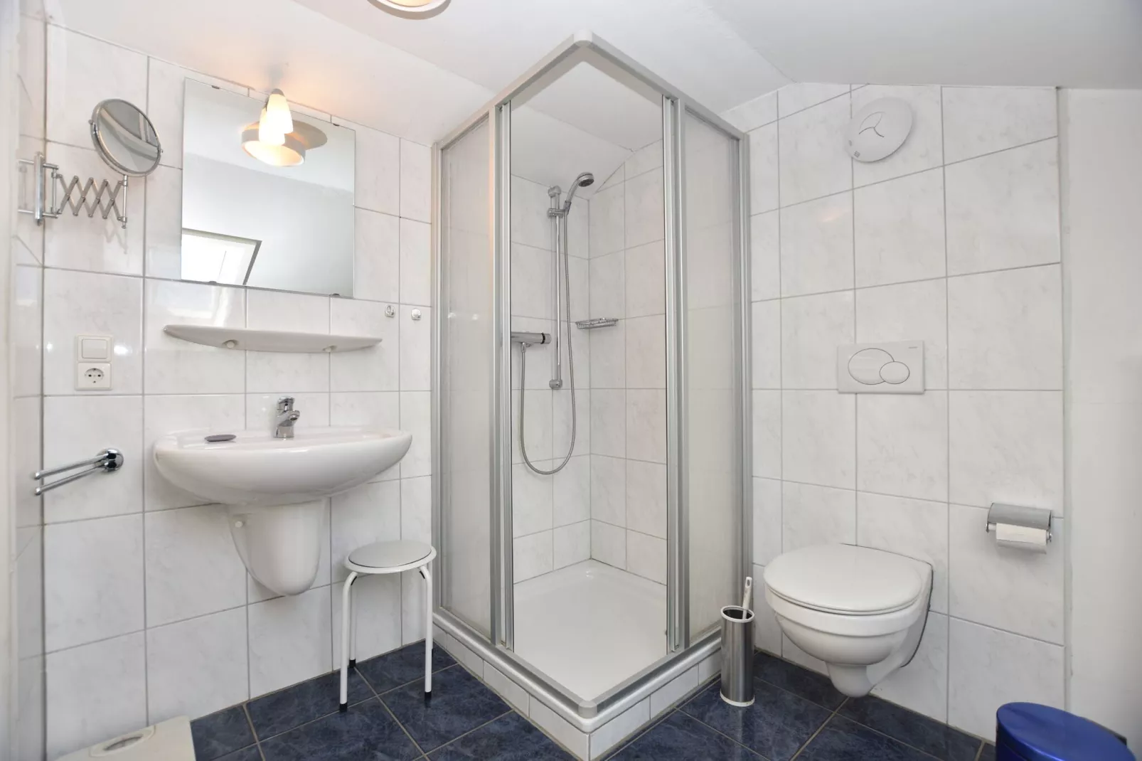 Familienurlaub mit Balkon Ostseebad Rerik-Bathroom