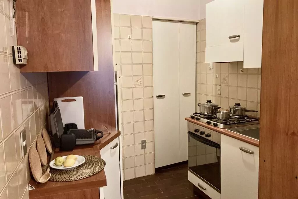 303265-Kitchen