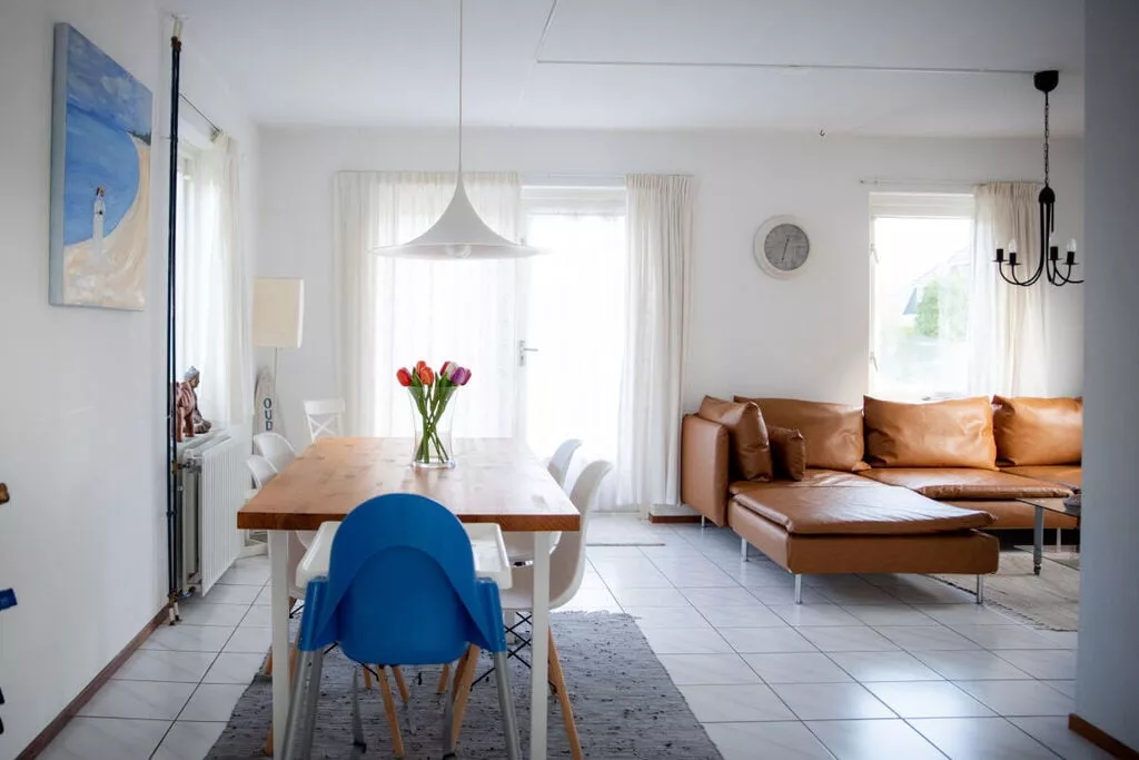 430992-Living room