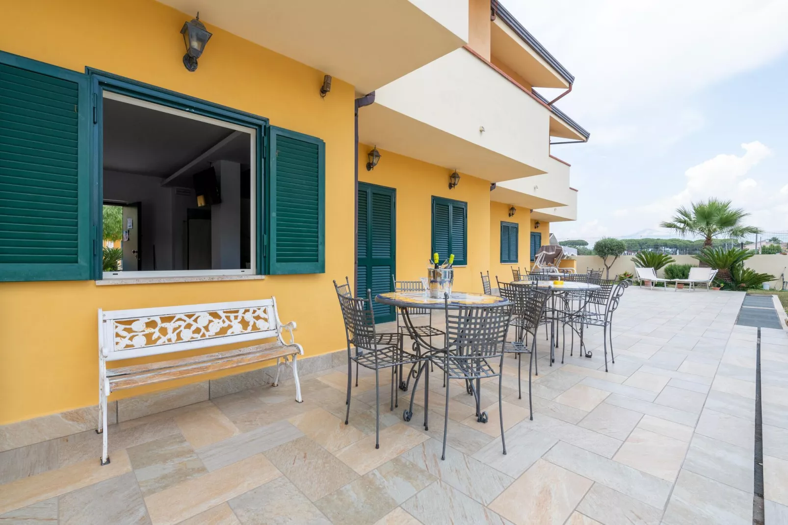 Conca degli Dei con giardino-Terrassenbalkon