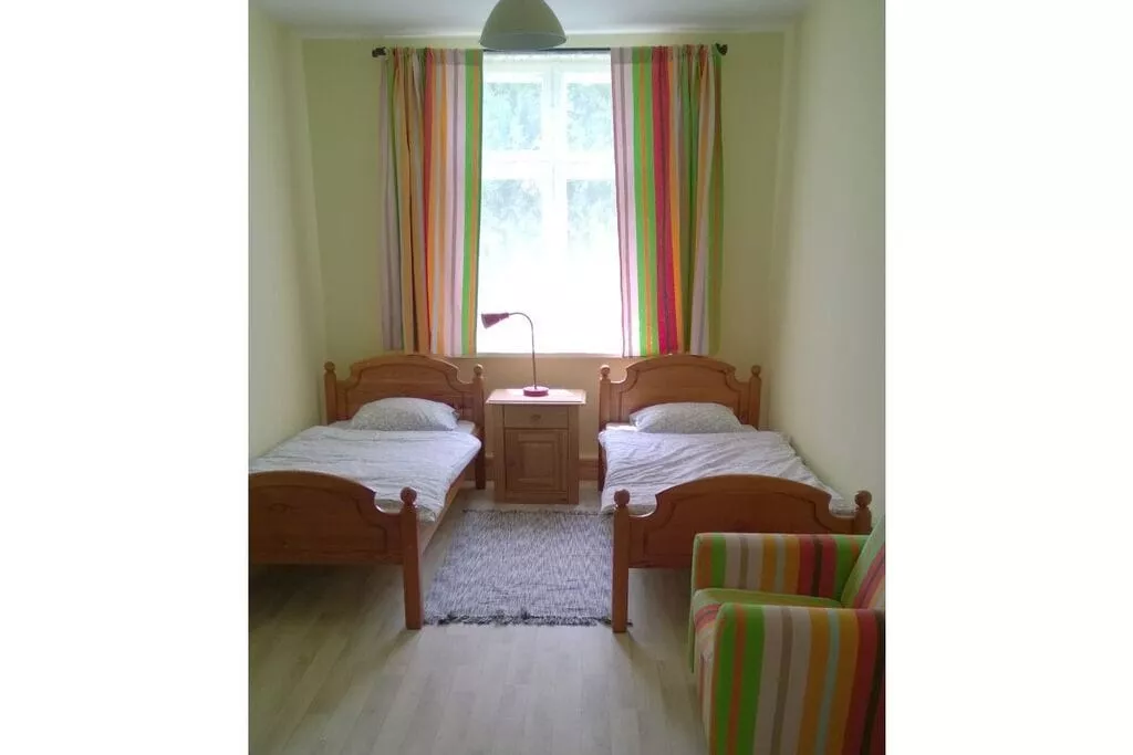 106889-Schlafzimmer