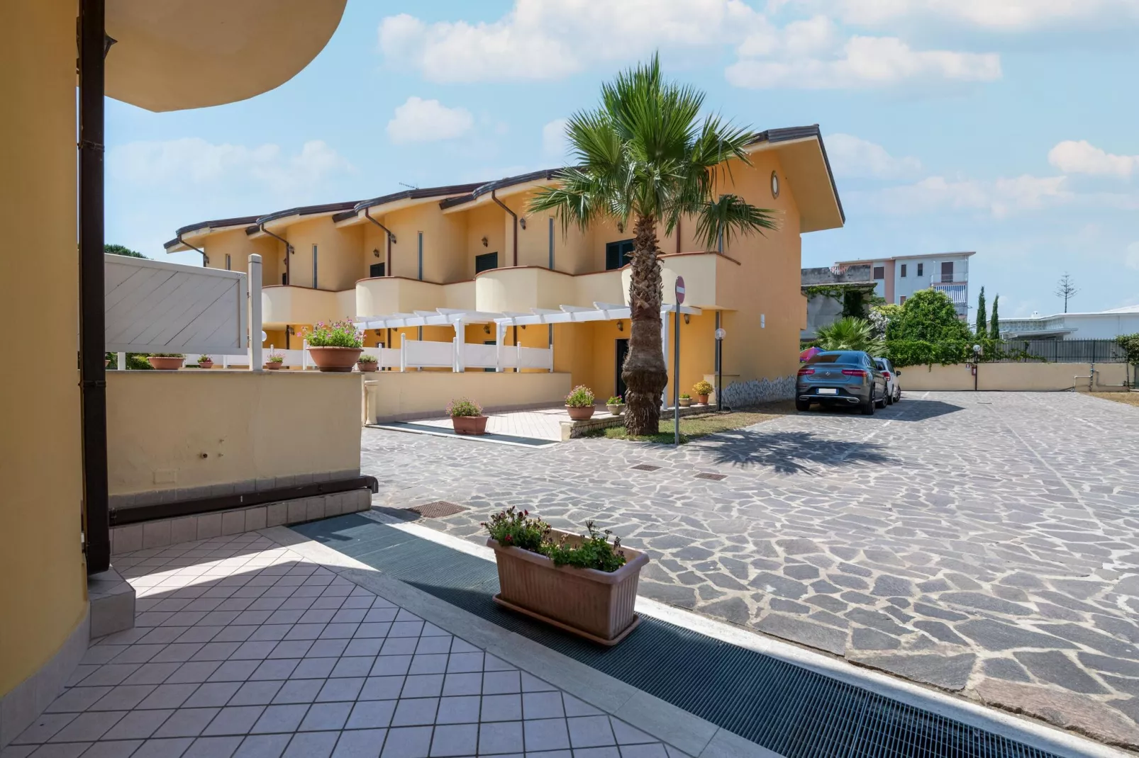 Conca degli Dei con giardino-Aussicht Sommer