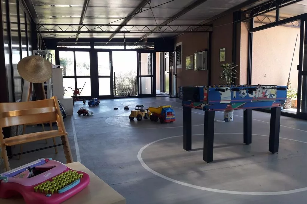 380477-Recreation room