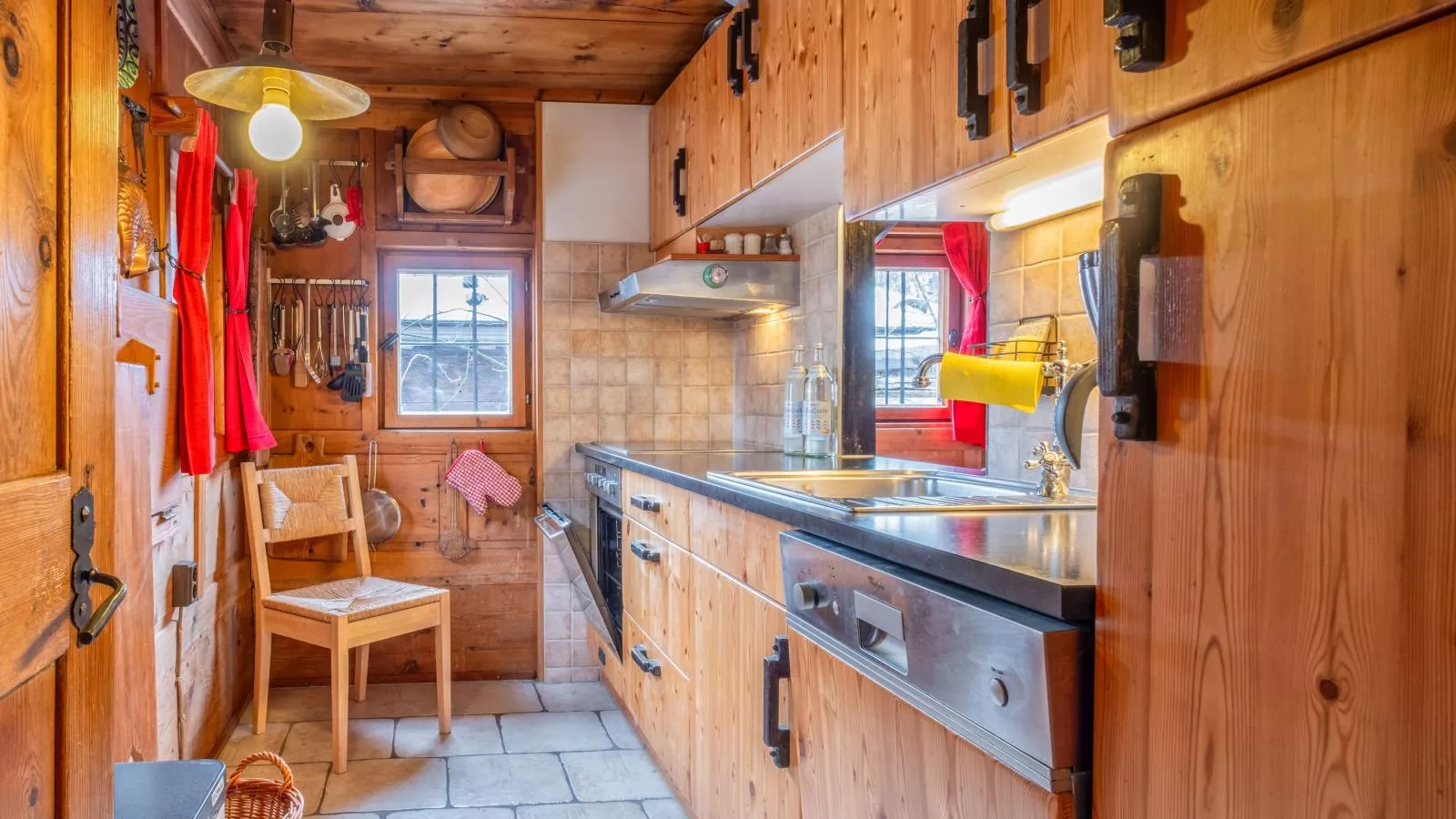 Kupferhäusel und Zinnhäusel-Kitchen