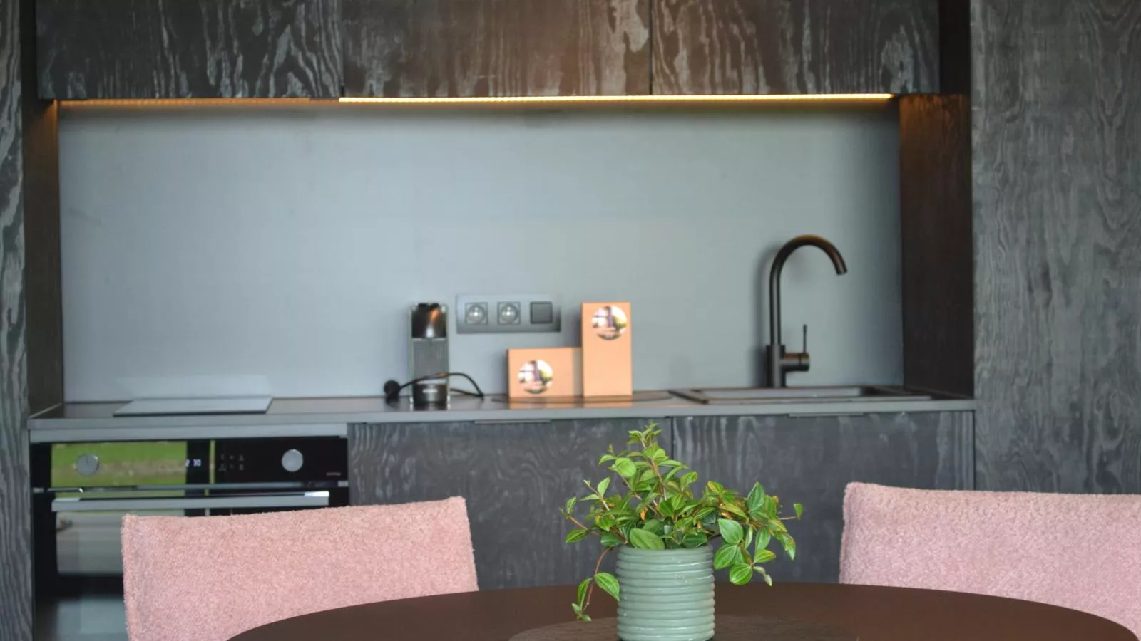 Escapade Naturelle-Kitchen