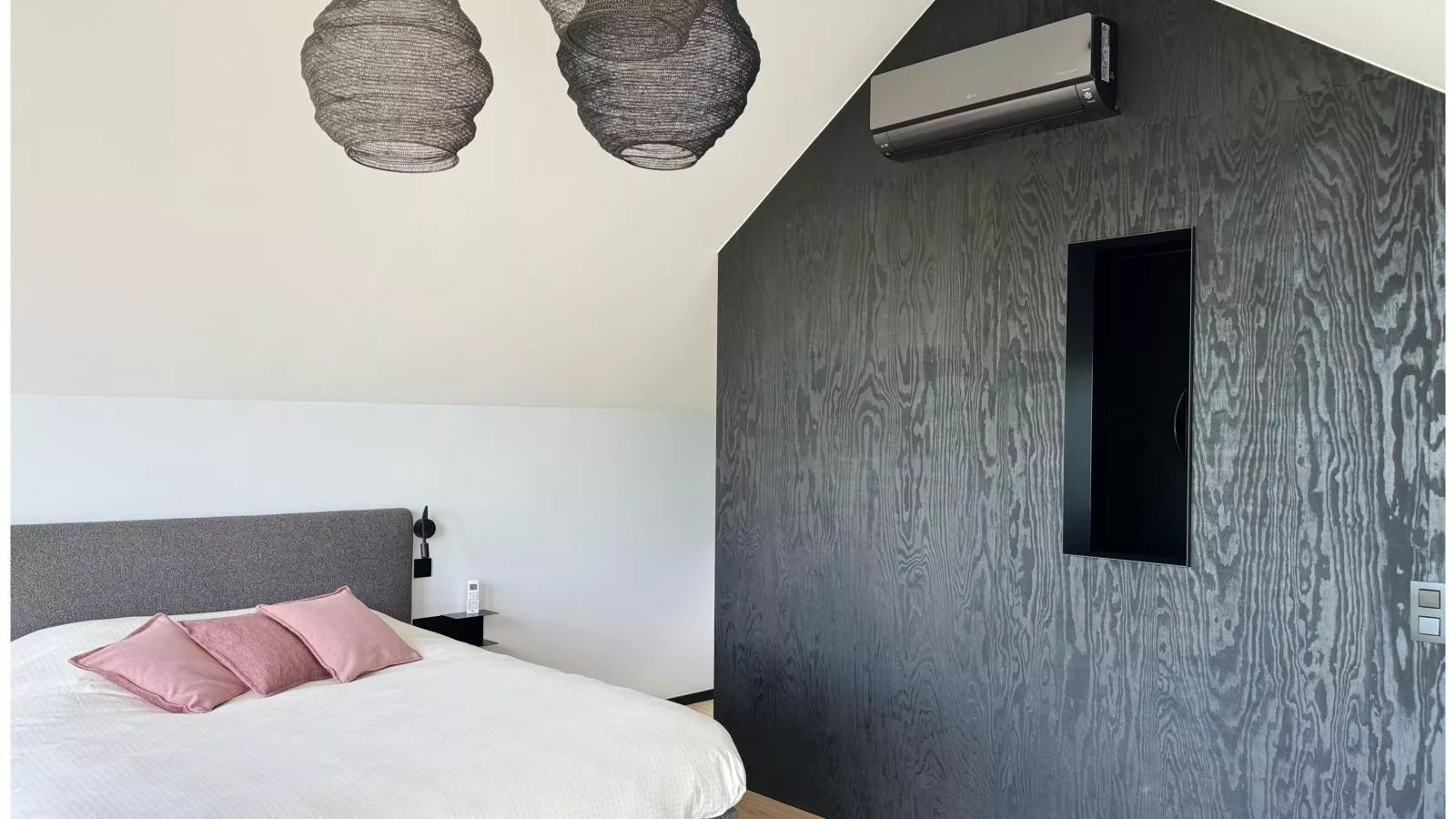 Escapade Naturelle-Bedroom