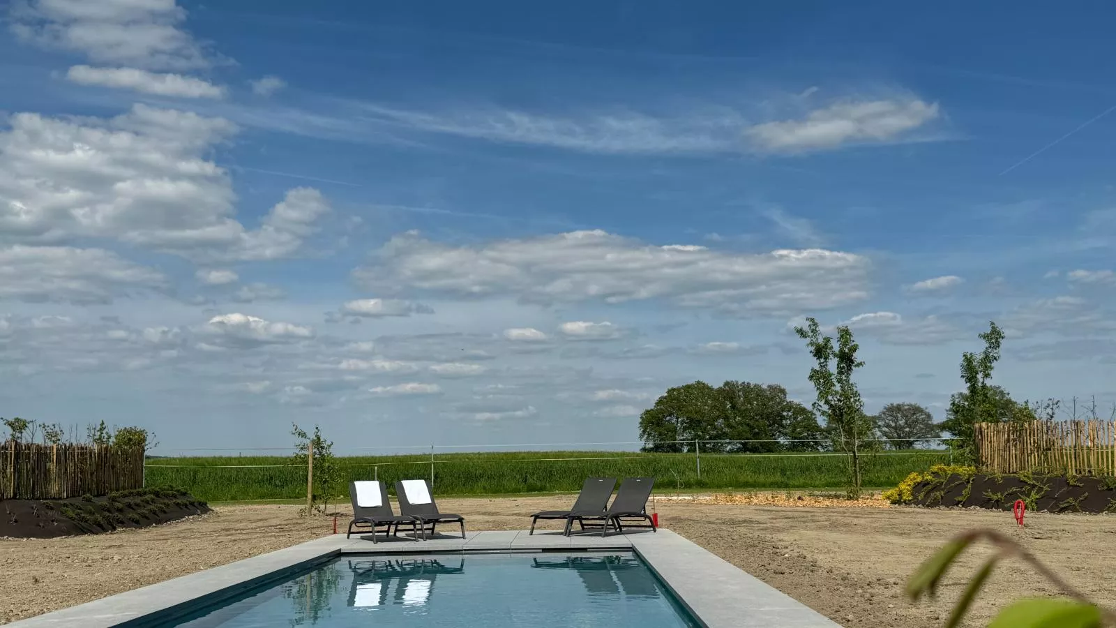 Escapade Naturelle-Pool