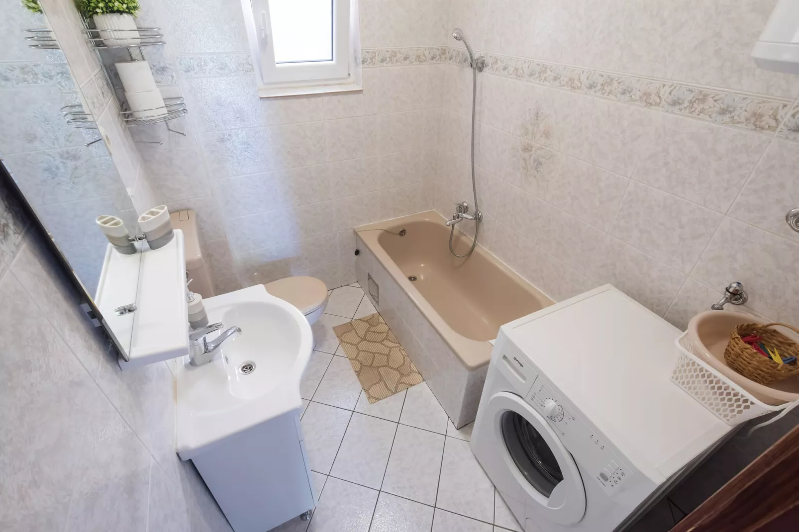 Plitvice-Bathroom