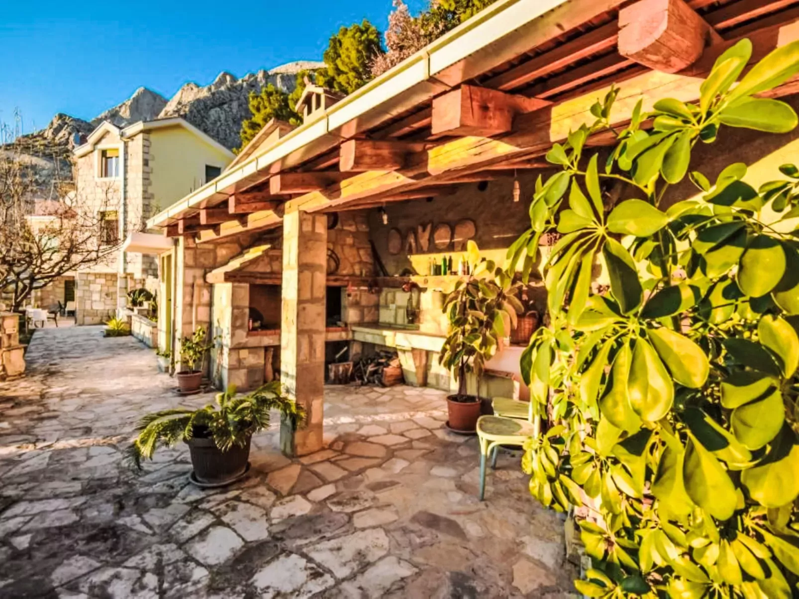 Villa Charlie-Outside
