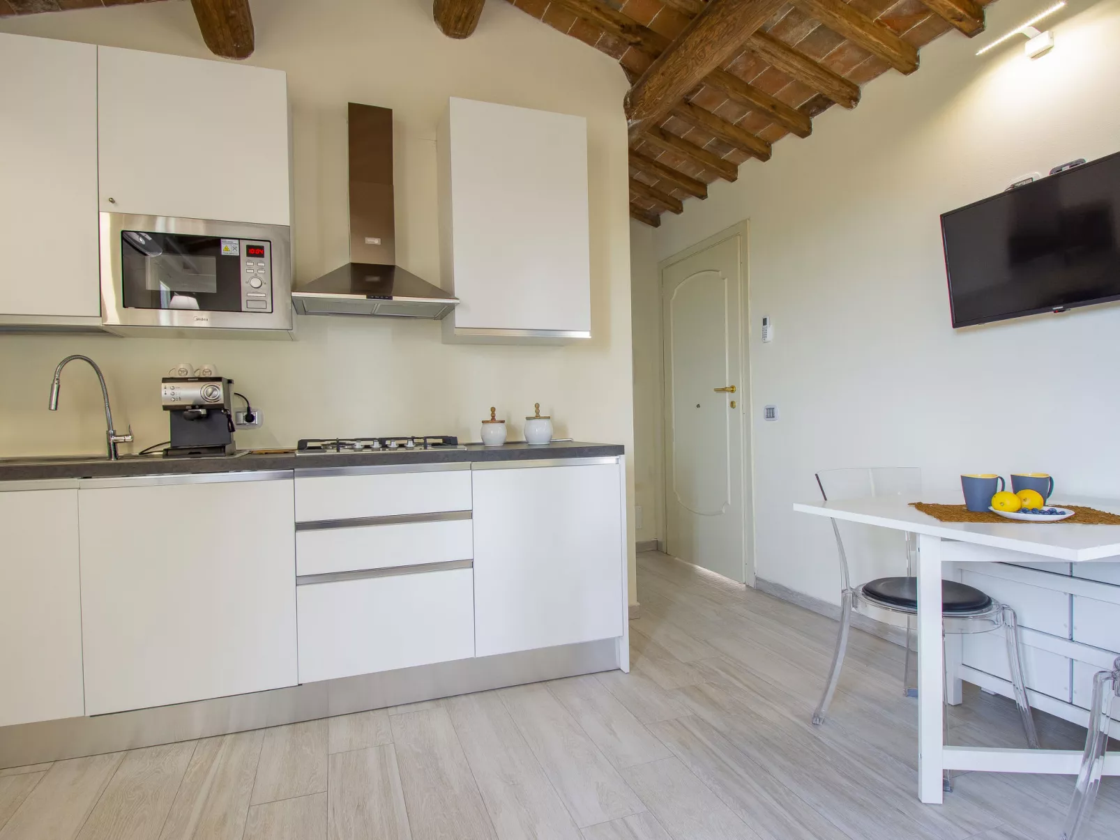 Borgo della Limonaia-Inside