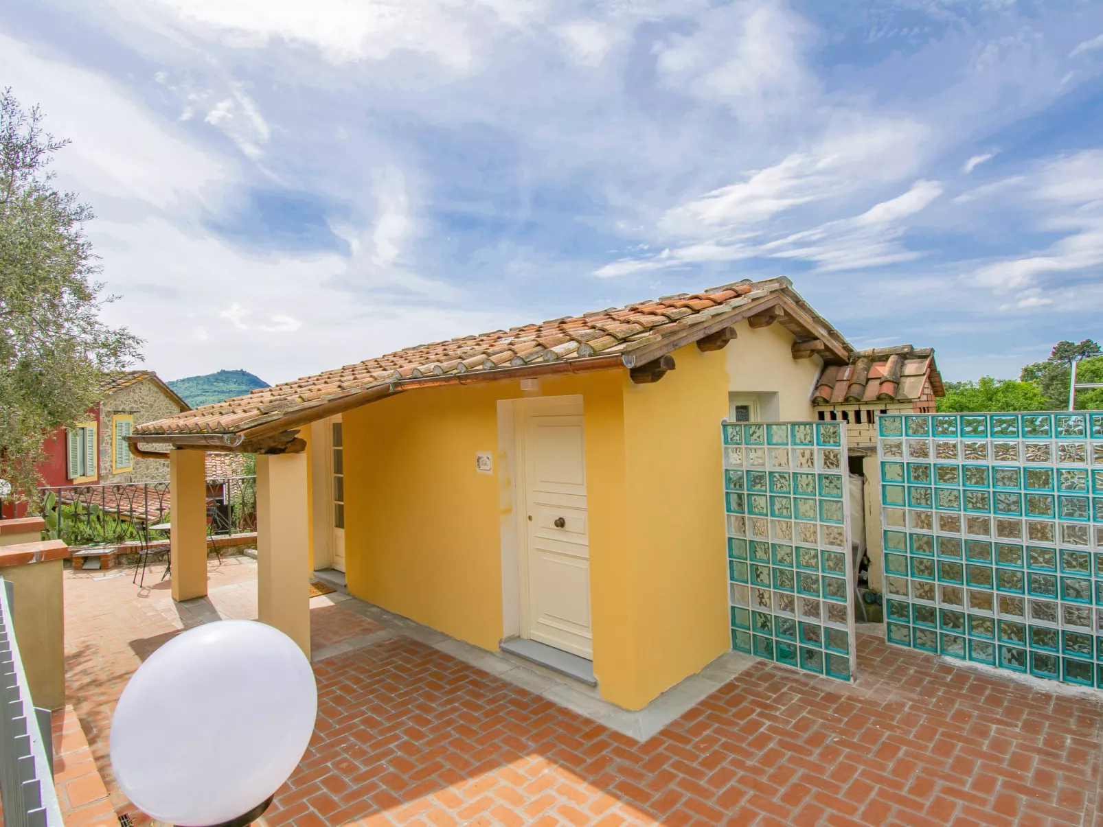 Borgo della Limonaia-Outside