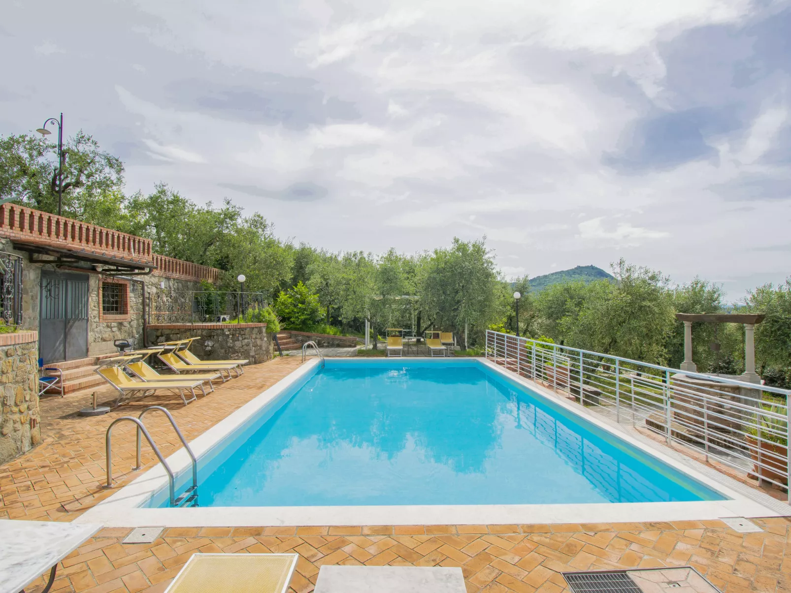 Borgo della Limonaia-Outside