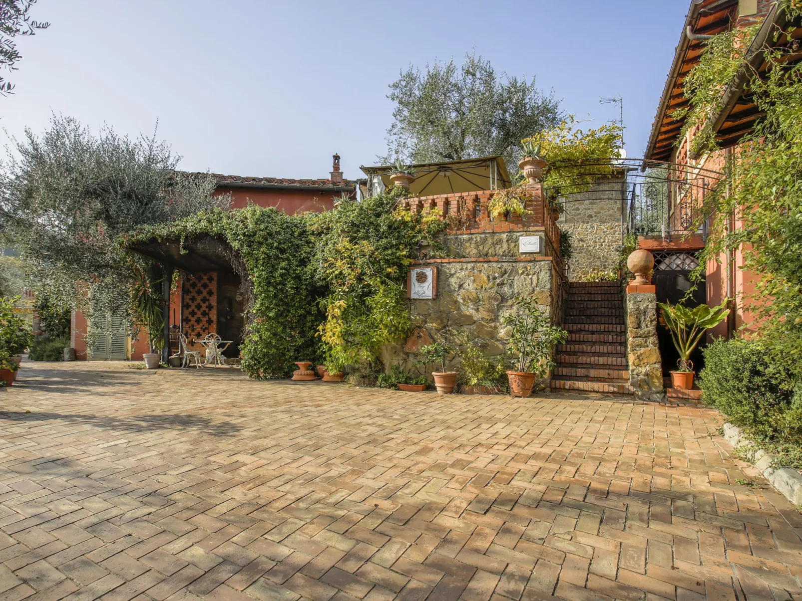Borgo della Limonaia-Outside