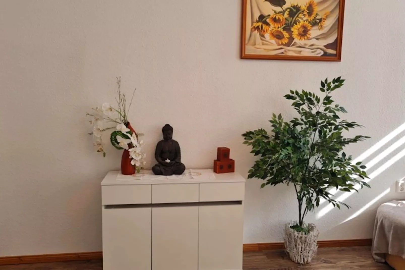 Hanoi Haus-Living room