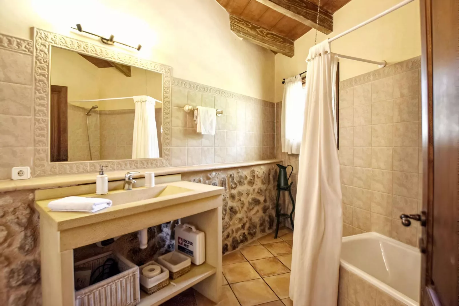 Pouet-Bathroom