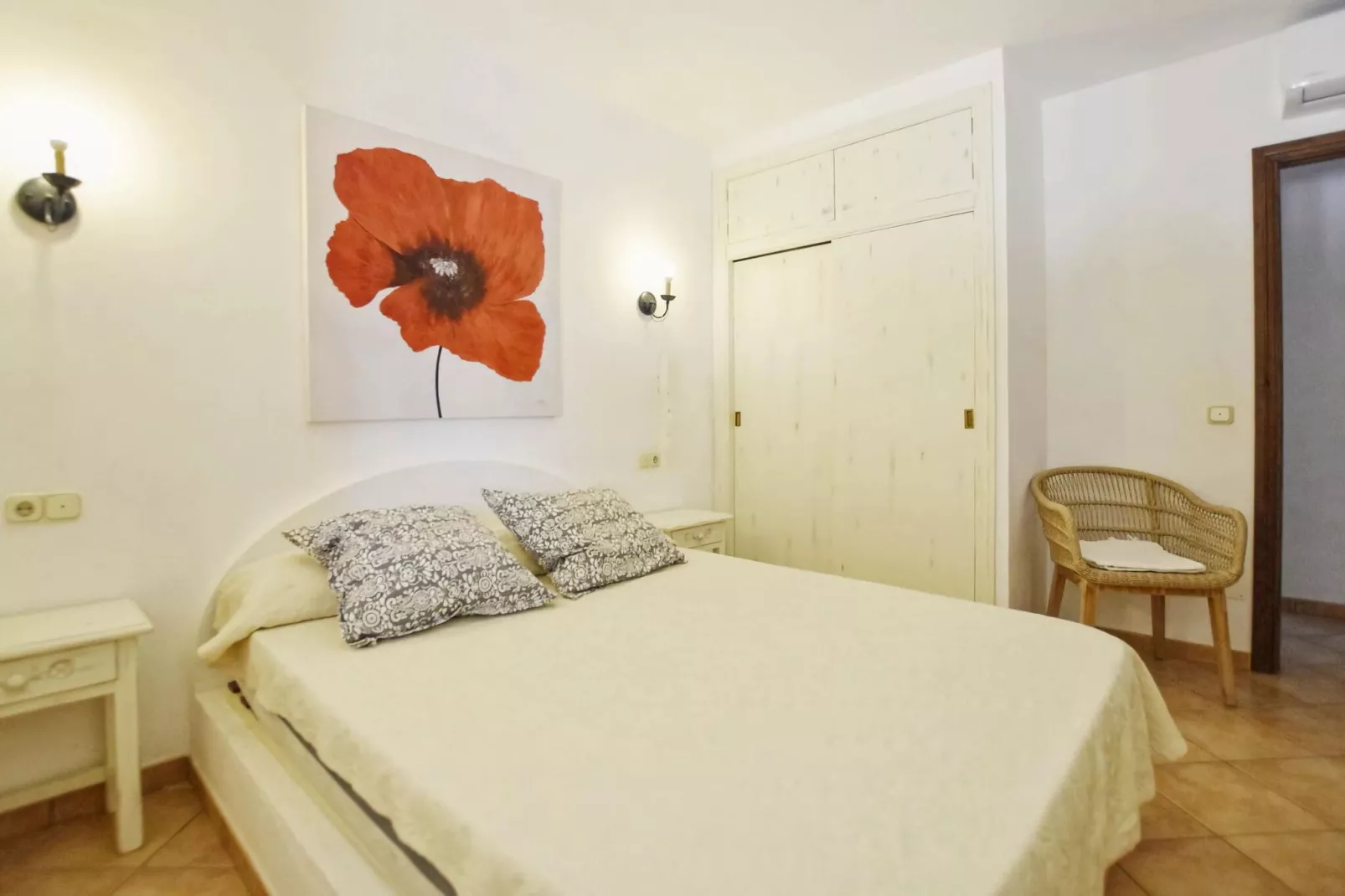 Rotana-Bedroom