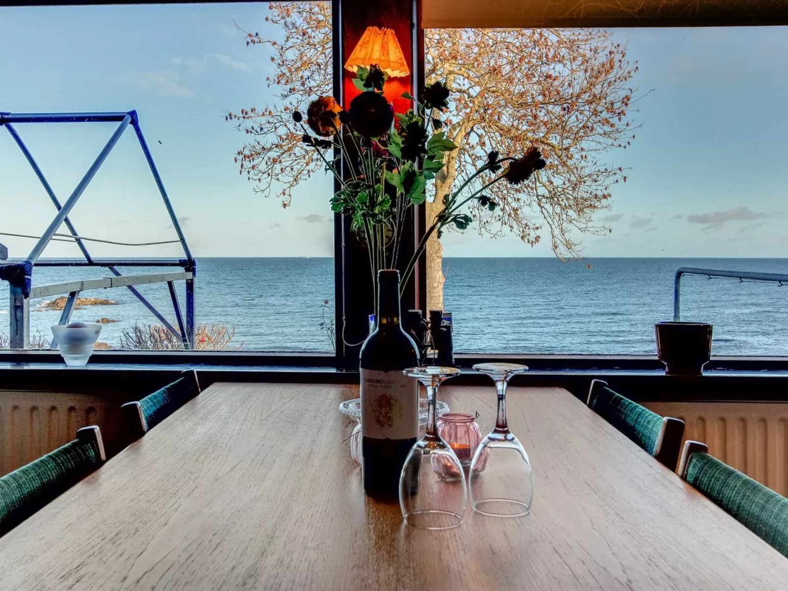 "Tuovi" - 47m from the sea-Inside