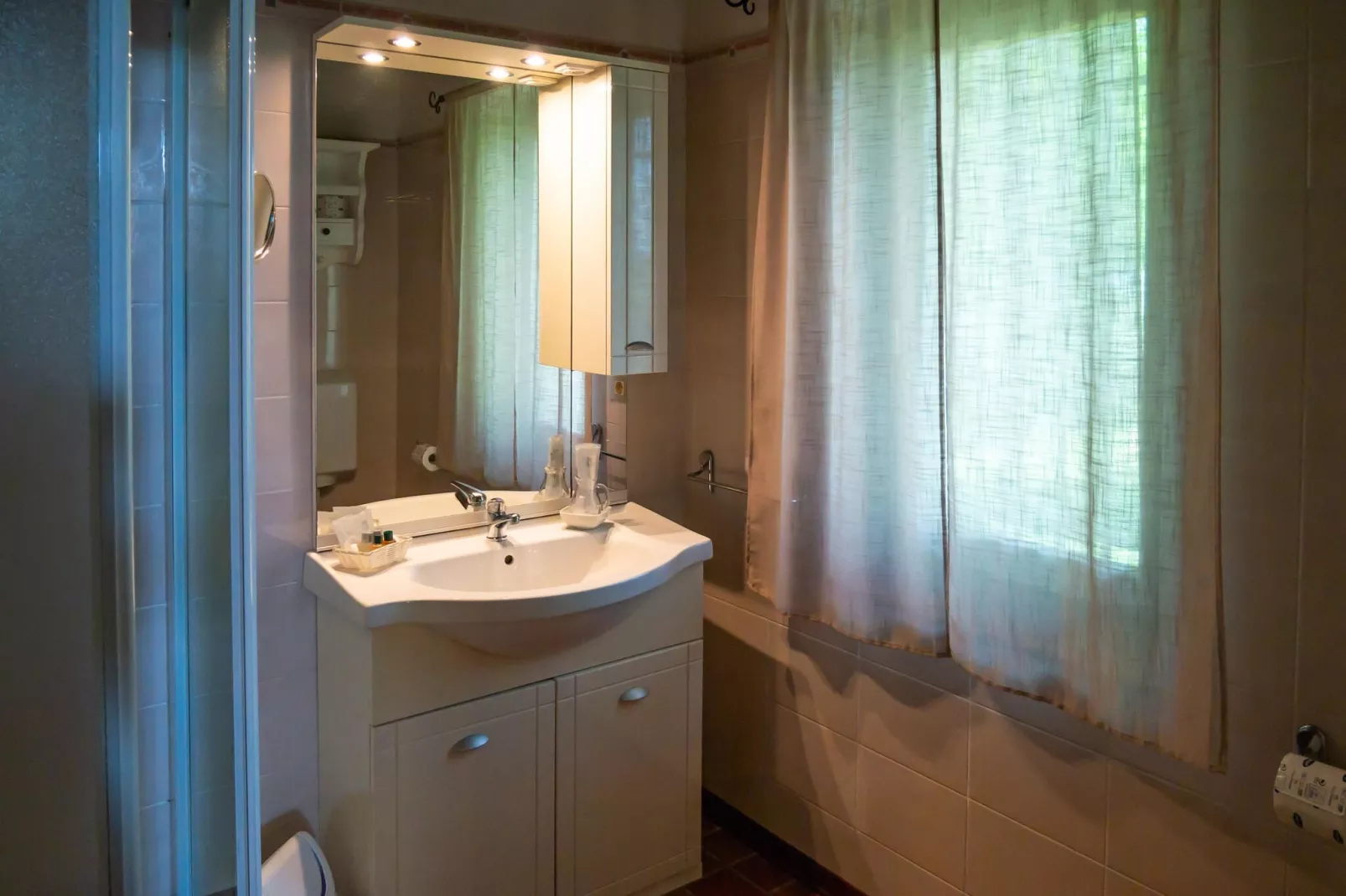 Bellavista-Bathroom
