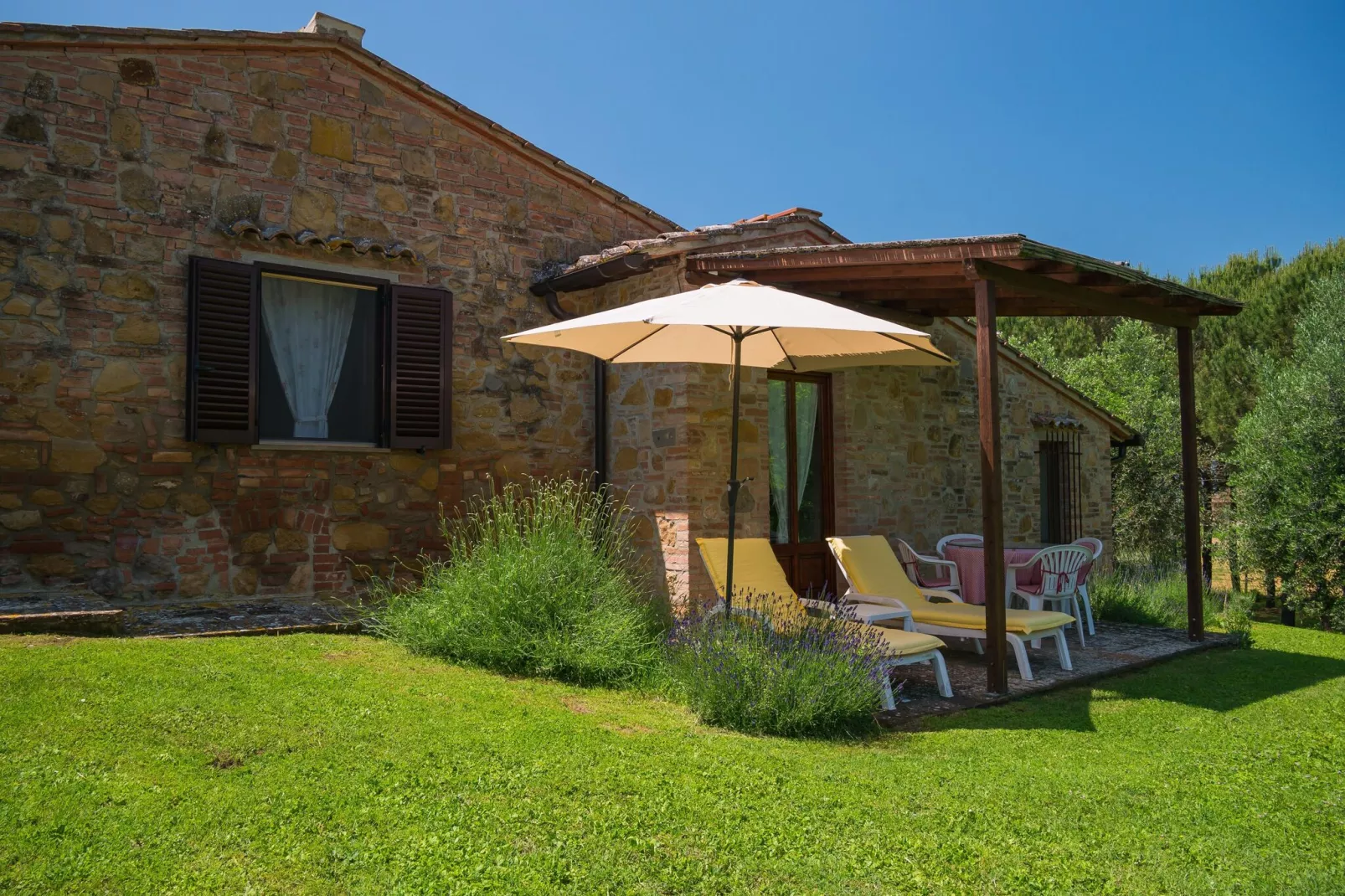 Bellavista-Gardens summer