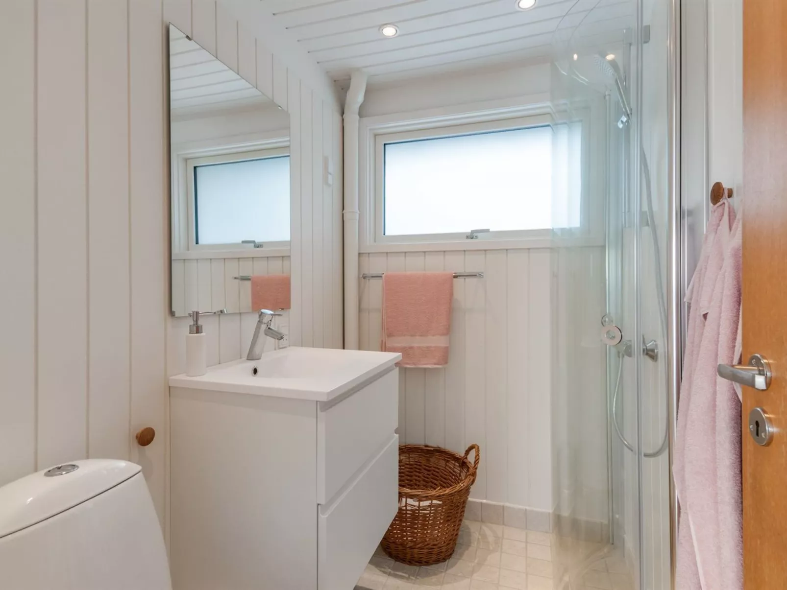 "Mintha" - 400m from the sea-Inside