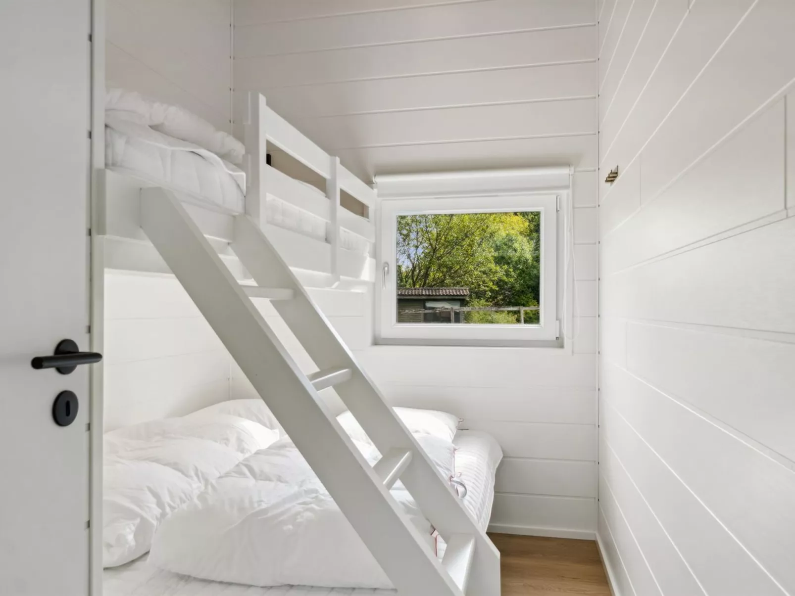 "Marinus" - 800m from the sea-Inside