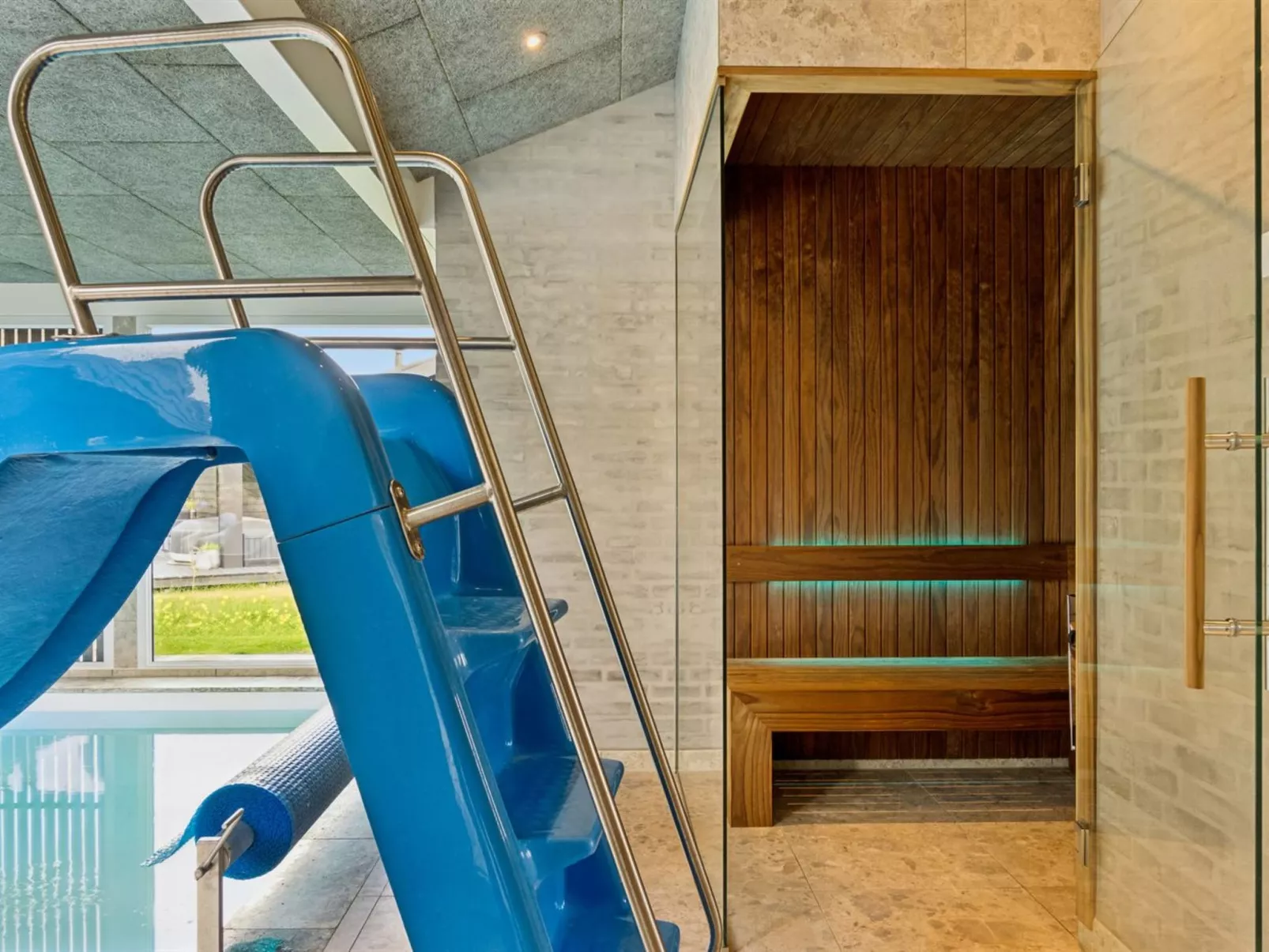 "Marinus" - 800m from the sea-Inside