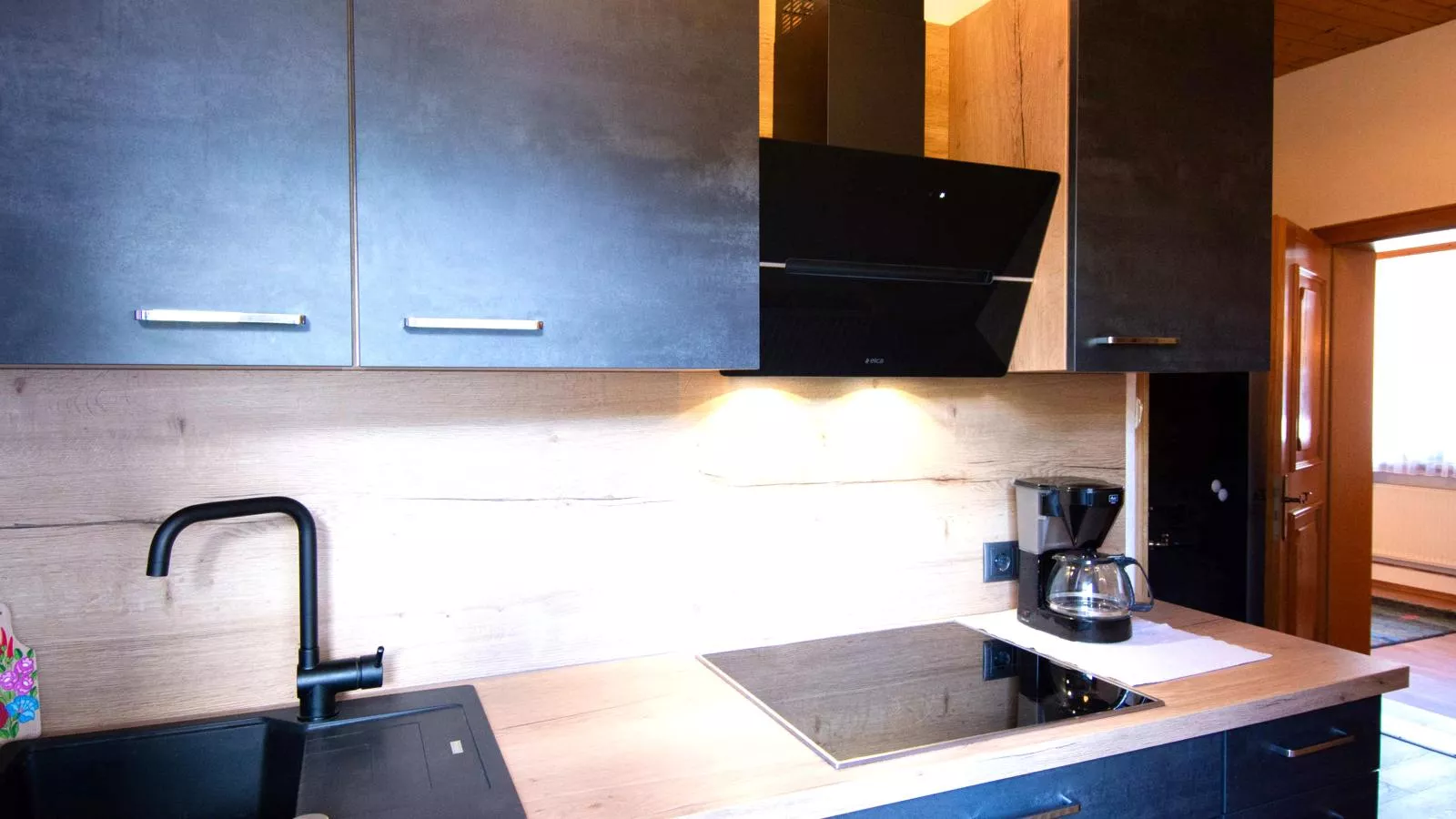 Kirschbaum 1-Kitchen